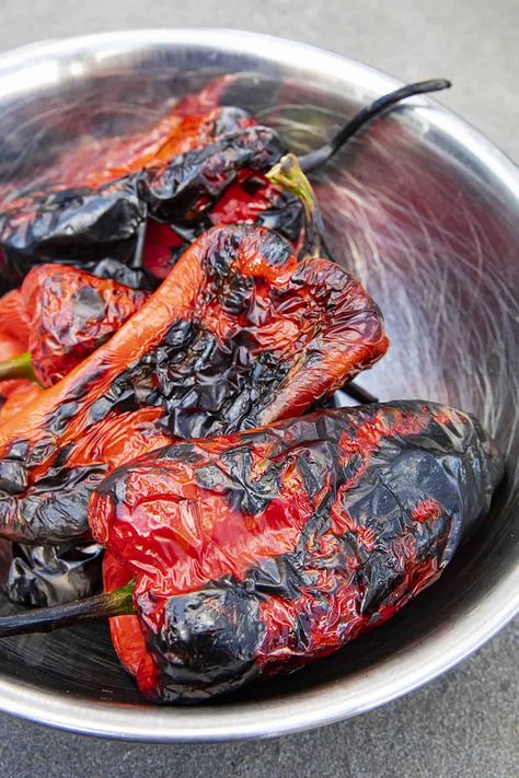 Chili Pepper Hot Sauce Recipe, How To Roast Peppers, Roasted Pepper Recipes, Roasted Chili Peppers, Roast Peppers, Chili Pepper Recipes, Roasted Poblano Peppers, Roasted Red Pepper Soup, Red Pepper Soup