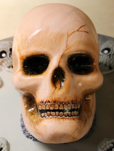 Skull Skull Cake Pan, Skull Cake, Cake Central, 3d Cake, Skull Halloween, Cake Pan, Halloween Skull, Egg Shells, Cake Pans