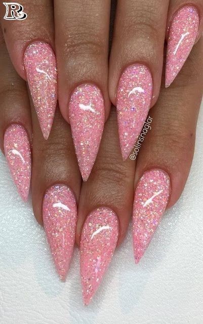 Dark Sparkly Nails, Nailart Glitter, Nails Bling, Nails With Glitter, Glitter Stilettos, Stiletto Nail Art, Art Design Ideas, Manicure Inspiration, Stiletto Nails Designs