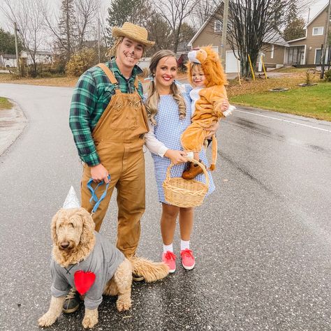 Halloween Costumes With Dogs Couple, Couple Halloween Costumes With Pet, Couples Costumes With Dog Halloween, 3 Dog Halloween Costumes, Family And Pet Halloween Costumes, Wizard Of Oz Family Costume With Dog, Family Of 3 And A Dog Halloween Costumes, Family Halloween Costumes For 3 And Dog, Pet Family Halloween Costumes