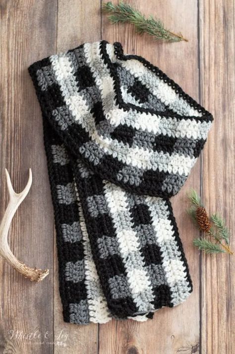 30 Crochet Scarf Patterns - Dabbles & Babbles Crochet Buffalo, Buffalo Plaid Scarf, Plaid Crochet, Scarf Patterns, Crochet Scarf Pattern Free, Haken Baby, Crochet Afghans, Scarf Crochet Pattern, Crochet Cowl