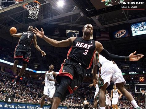 Lebron James Dwyane Wade, Lebron And Wade, Aot Season 4, Lebron James Dunking, Lebron James Poster, Cold Pictures, Mvp Basketball, Lebron James Wallpapers, Dwayne Wade