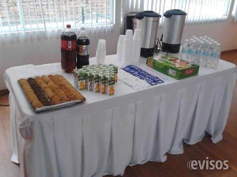 Coffee Break Table, Coffee Break Catering, Meeting Catering, Ideas Para Catering, Buffet Set Up, Catering Table, Breakfast Meeting, Buffet Set, Tea Party Food