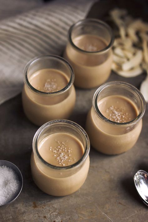 Salted Caramel Coconut Panna Cotta | Paleo Desserts Recipes Pudding Photography Styling, Blush Styles, Dessert Styling, Coconut Panna Cotta, Caramel Coconut, Panna Cotta Recipe, Paleo Recipes Dessert, Vegan Coconut, Coconut Caramel