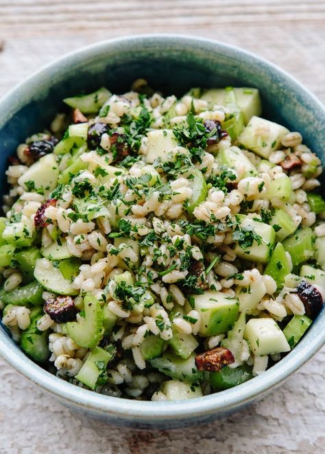 Recipe: Barley Salad with Figs and Tarragon-Lemon Dressing | Kitchn Pita Sandwich Ideas, Apples Crisp, How To Cook Barley, Barley Salad, Pita Recipes, Food Recipes Healthy, Cooking Stone, Citrus Dressing, Cooking Dried Beans