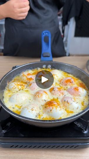 Turkish Eggs, Idee Pasto Sano, Portuguese Recipes, Mediterranean Diet Recipes, Cooking Art, Breakfast Brunch Recipes, Egg Recipes, Brunch Recipes, Breakfast Brunch