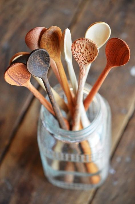 Wooden Spoon Carving, Hand Carved Wooden Spoons, Wood Spoon Carving, Hand Carved Spoon, Carved Spoons, Wood Utensils, Wooden Kitchen Utensils, Primitive Kitchen, Wooden Utensils