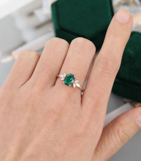 Oval Emerald Engagement Ring, Emerald Engagement Ring Vintage, Engagement Ring Vintage Unique, Vintage Emerald Engagement Ring, Moissanite Engagement Ring Rose Gold, Vintage Engagement Rings Unique, Diamond Cluster Engagement Ring, Engagement Ring Vintage, Cluster Engagement Ring