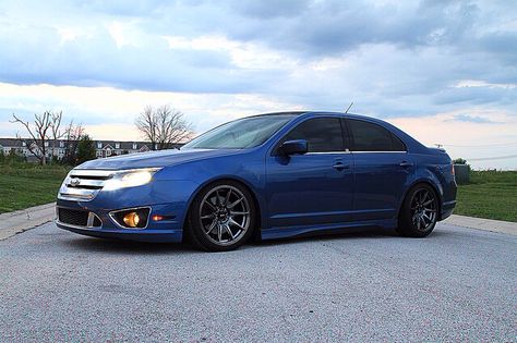 Ford Fusion Custom, Fusion Sport, Ford Sierra, Car Ideas, Ford Fusion, Tinted Windows, Jdm, Cars And Motorcycles, Dream Cars