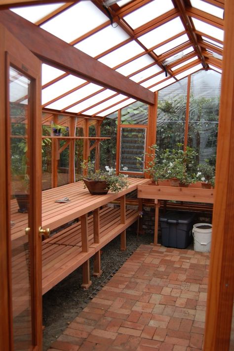 Interior of the 12x16 Garden Deluxe greenhouse. Roof has white twin wall thermal option Gardener Design, Serre Diy, Simple Greenhouse, Oasis Home, Backyard Gardens, Garden Paradise, Greenhouse Shed, Gardens Ideas, Gardening Landscaping