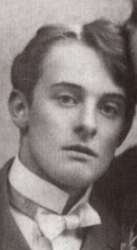 Bosie Douglas Alfred Douglas, Lord Alfred Douglas, Radium Girls, Gay History, Buster Keaton, Historical People, Hair Reference, Art Historian, Vintage Portraits