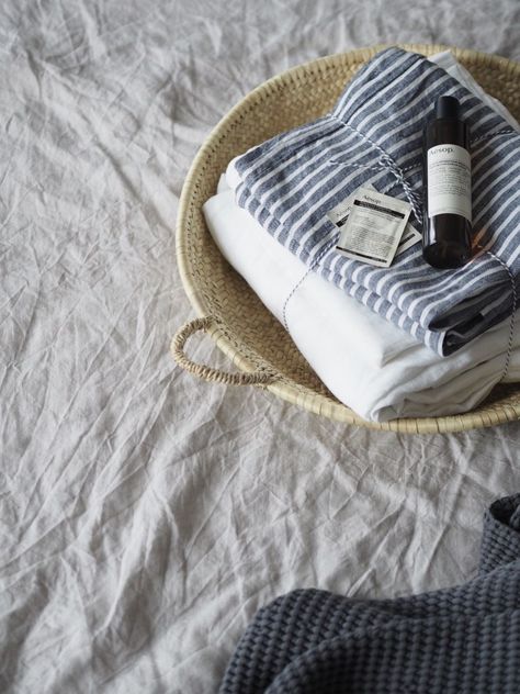 Midnight Stripe linen bedding by Piglet. Image: Cate St Hill Bathtub Cleaning, Become A Minimalist, Blush Pink Bedroom, Pure Linen Bedding, Black Bed Linen, Best Bedding Sets, Best Duvet Covers, Grey Linen Bedding, London Home