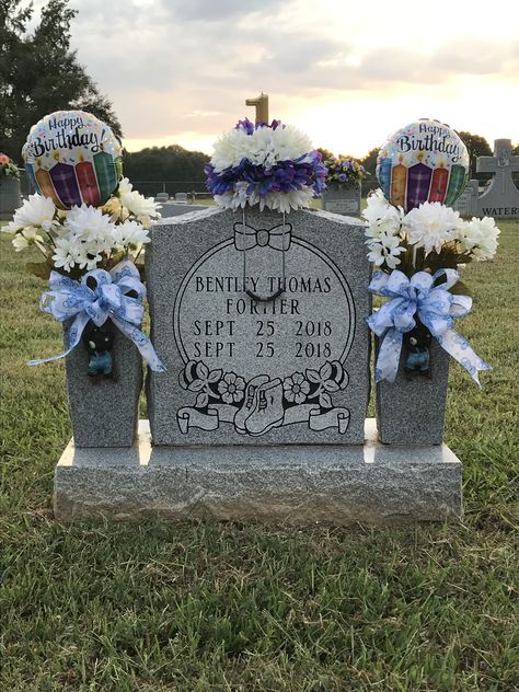 Gravestone Decorations Cemetery, Gravestone Decorations, Headstone Decorations, Headstone Flowers, Headstones Decorations, Tractor Decor, Head Stone, Gravesite Decorations, Loved One In Heaven