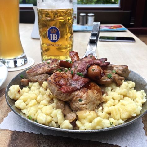 All about traditional Bavarian Foods, along with information on Oktoberfest and Munich restaurants. Munich Restaurants, Germany Restaurant, Munich Food, Bavarian Food, Bavarian Recipes, Germany Munich, European Culture, Munich Germany, German Food