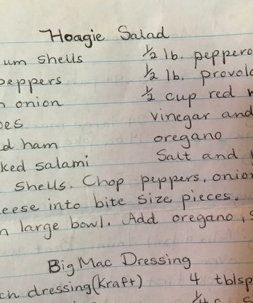 Hoagie Salad, Big Mac Dressing, Pizza Hut Breadsticks, Salad Seasoning, Pennsylvania Dutch Recipes, Boiled Ham, Mennonite Recipes, Wheat Pasta, Salad Pasta