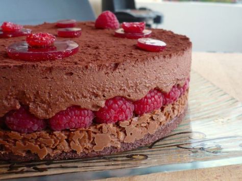 Royal chocolat framboise, Recette par Micheline06 - Ptitchef Raspberry Chocolate Recipes, Easter Desserts Cake, Gluten Desserts, Easy No Bake Cheesecake, Pumpkin Cheesecake Recipes, Chocolate Raspberry Cake, Baked Cheesecake Recipe, Easy Cheesecake Recipes, Homemade Cake Recipes