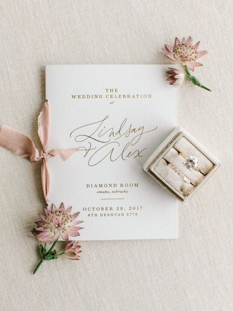 Wedding Ceremony Booklet, Wedding Booklet, Wedding Program Sign, Wedding Ceremony Programs, Wedding Cake Rustic, Wedding Order, Have Inspiration, Wedding Program, Wedding Catering