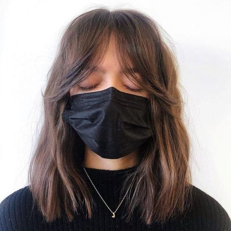 Collar Bone Hair Length With Curtain Bangs, Lob How To Style, Textured Long Bob Straight Hair, Bangs With Center Part, Middle Part Lob Curtain Bangs, Curtain Bangs And Lob, Lob Hair Curtain Bangs, Dark Bob With Curtain Bangs, One Length Lob With Curtain Bangs