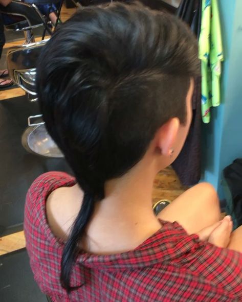 Rat Tail Haircut, Rat Tails, Long Undercut, Disconnected Haircut, Mullet Haircuts, Long Mohawk, Female Mohawk, Mullet Hairstyles, Wispy Hair