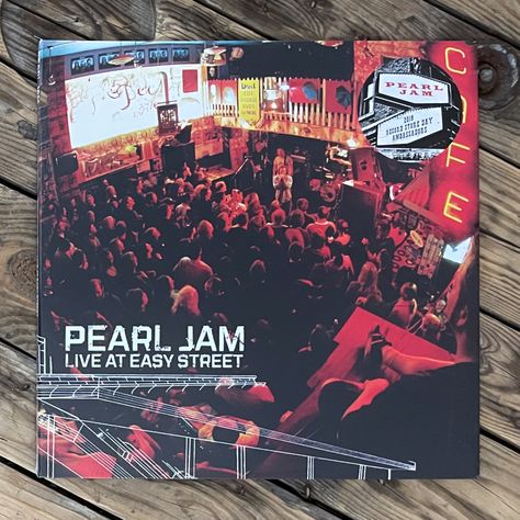 #makesomenoise 2019 | Pearl Jam – Live At Easy Street Monkeywrench Records Wikipedia: „Live at Easy Street is a live EP by the American alternative rock band Pearl Jam that includes songs taken from a surprise in-store performance at Easy Street Records in West Seattle on April 29, 2005“ Happy Birthday Michael, Mike Mccready, Alternative Rock Bands, West Seattle, Easy Street, April 29, Pearl Jam, Record Album, Alternative Rock