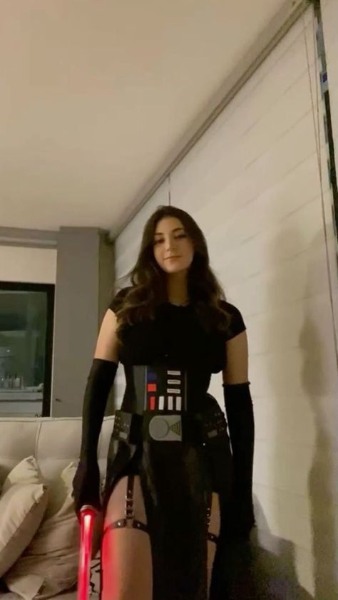 Female Darth Vader Costume, Nerdy Halloween Costumes, Halloween Rave Outfits, Disfraz Star Wars, Boo Costume, Darth Vader Costumes, Star Wars Halloween Costumes, Halloween Rave, Disney 2024