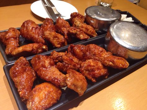 Bonchon Chicken, Siam Center in Thailand Bonchon Chicken Restaurant, Bonchon Chicken Aesthetic, Bonchon Chicken, Chicken Aesthetic, Chicken Restaurant, Thailand Food, Aesthetic Iphone, Cute Food, Chicken Wings