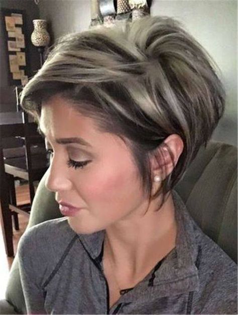 hairstyles for all women | A real beauty I really like🌹🌹 Grey Streaks, Hair Dye Shades, Short Hairstyle Women, Asymmetrical Haircut, Gray Hair Cuts, Bob Haircut For Fine Hair, Front Hair Styles, Summer Hairstyles For Medium Hair, Short Bob Haircuts