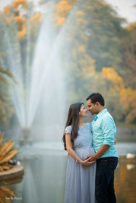 Metarneti Shoot, Baby Shower Shoot, Baby Shower Pics, Best Maternity Photoshoot, Maternity Shoot Dresses, Maternity Gown Photography, Maternity Photography Family, Mother Baby Photography, Maternity Photography Poses Outdoors