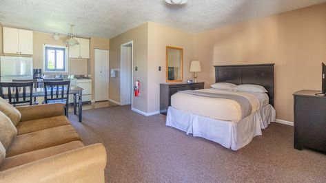 Motel Room | Camp Perry Motel Room Layout, Ohio Destinations, Motel Room, Usa Army, Grill Area, Small Refrigerator, Cottage Lake, Kitchen Stove, Lake Cottage