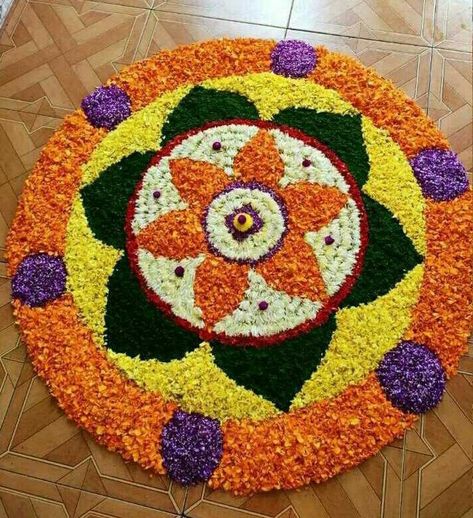 Attapookalam Design, Atham Onam Design, Onam Pookalam Design Simple, Pookkalam Designs Onam Simple, Rangoli Designs With Flowers Petals, Onam Pics, Onam Designs, Pookkalam Designs, Onam Pookalam Design