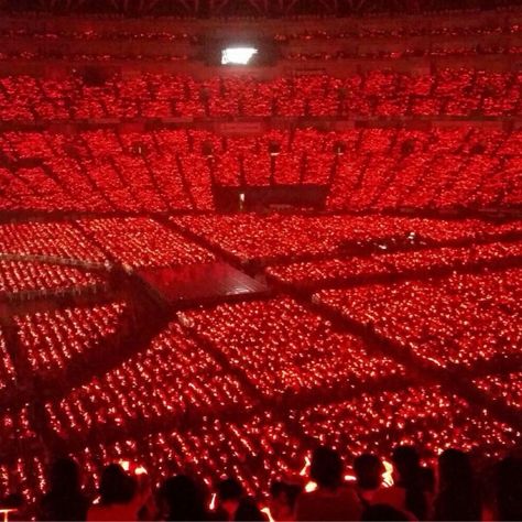 Tvxq red ocean Concert Crowd, Career Vision Board, Red Ocean, Dream Music, Singing Career, Concert Aesthetic, Red Moon, Future Lifestyle, Dream Lifestyle