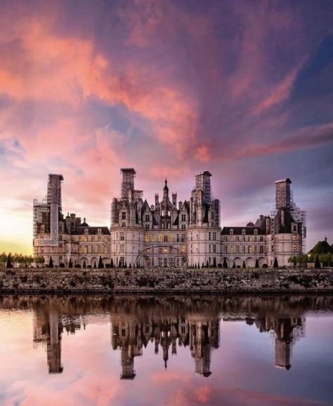 All things French | The largest castle in the Loire, the Château de Chambord was not only envisaged as a place to live | Facebook Chambord Castle, French Castles, European Architecture, Royal Residence, Apartment Architecture, Chateau France, France Photos, Place To Live, Loire Valley