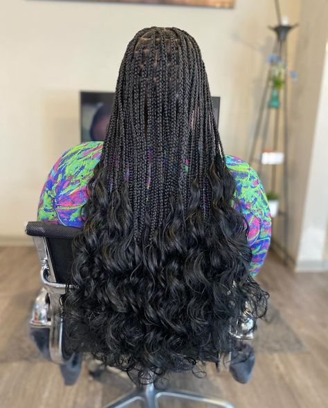 Thee French curl 😍#summerbraids #knotlessbraids #frenchcurlsbraids #knotlessbraids French Curls Braids Brown, Knotless Single Braids, Short French Curls, Braids French Curls, French Curls Braids, Braids French, French Curls, Curls Braids, Short French