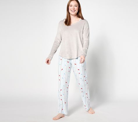 Time to snuggle up and get the peaceful sleep you deserve - with a fabulous look! These cardinal blessings pajamas are cozy and cute. From Cuddle Duds x Jane Treacy. Fuzzy Pajama Pants, Camo Pajamas, Cuddle Duds, Hooded Tunic, Lounge Robes, Peaceful Sleep, Spandex Top, Cuddl Duds, Plaid Pajamas