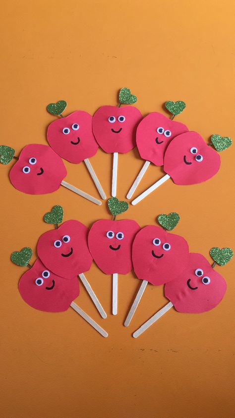 Red Circle Crafts For Preschool, Red Colour Activity For Kids, Colour Red Activities For Kids, Red Colour Craft For Preschool, Red Colour Day Activities, Red Colour Day Decoration In Preschool, Red Crafts Preschool, Red Day Crafts For Preschool, Red Day Decoration In Preschool