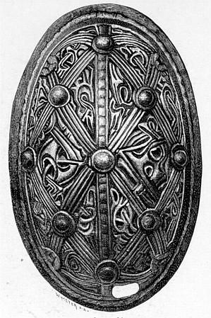 Shield brooch, type P25/26 Petersen considered the P25 brooch to be the earliest type of Viking period oval brooch. Big Tortoise, Norwegian Jewelry, Norwegian Vikings, Viking Jewellery, Viking Garb, Germanic Tribes, Turtle Brooch, Ancient Vikings, Viking Bracelet