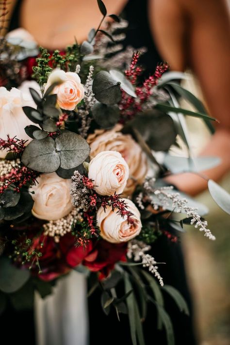 Medium Size Centerpieces Wedding, Burgundy Peach Ivory Wedding, Burgundy Flower Bouquet, Pemberton Wedding, Art Deco Wedding Flowers, Moody Bridal Bouquet, Green And Burgundy Wedding, Autumn Bridal Bouquet, Burgundy Wedding Bouquet