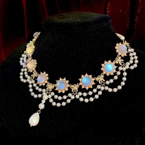 38cm pearl necklaceProm Pearl Necklace With Moonstone - Regency Era Style Multi-strand Regency Necklace, Bridgerton Jewelry, Bridgerton Experience, Regency Ball, Bridgerton Inspired, Jane Austin, Handmade Jewlery, Regency Dress, Historical Jewellery