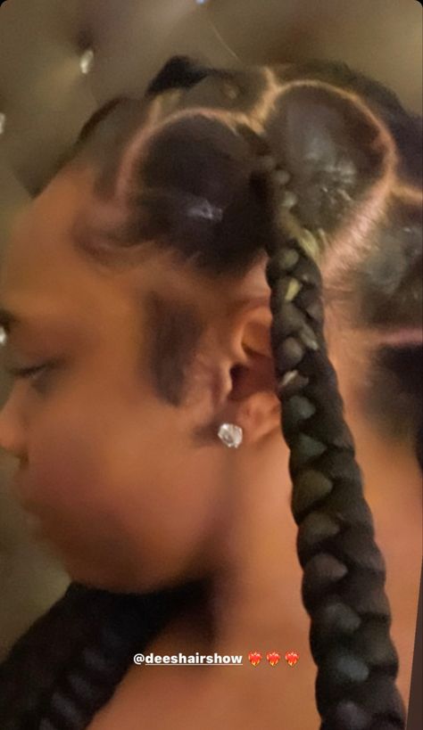 Knotless with heart design Large Knotless With Heart On The Side, Large Knotless Braids With Heart, Heart Hairstyle, Heart Braids, Large Knotless, Heart Braid, Pink Tattoo, Heart Brand, Brand Shoot