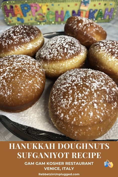 Sufganiyot Recipe, Hannukah Recipes, Hanukkah Recipes, Jelly Doughnuts, Jewish Cuisine, Jewish Celebrations, Hanukkah Food, Spiralizer Recipes, Doughnut Recipe