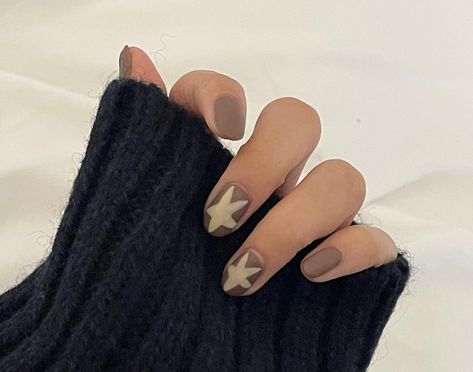 Star Nails, Brown Nails, Nail Ideas, Nail Inspo, Cream Color, Light Brown, Nail Colors, Fashion Inspo, Nails