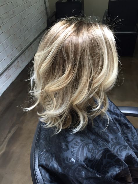 Balayage blonde! Love! Balayage Blond, Blonde Hair Color Ideas, Shorter Hair, Balayage Blonde, Hairstyle Trends, Hair Color Ideas For Brunettes, Brown Blonde Hair, Hair Color And Cut, Hair Color Ideas