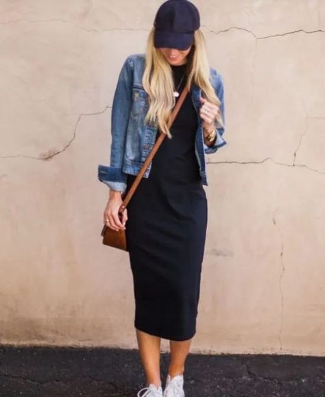 Chic Ways To Pull Off A Baseball Cap Black Baseball Cap Outfit, Black Baseball Hat Outfit, Cap Outfits For Women Summer, Outfits With Baseball Cap, Black Cap Outfit, Cap Outfit Summer, Cap Outfits For Women, Fall Outfits Women 20s, Casual Autumn Outfits Women