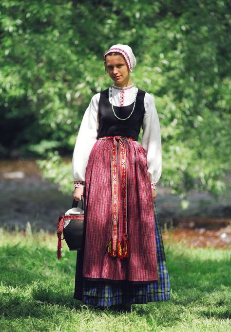 Lithuanian Clothing, National Dress, Folk Dresses, Folk Fashion, Traditional Clothes, Folk Costume, My Heritage, Belarus, Modest Outfits