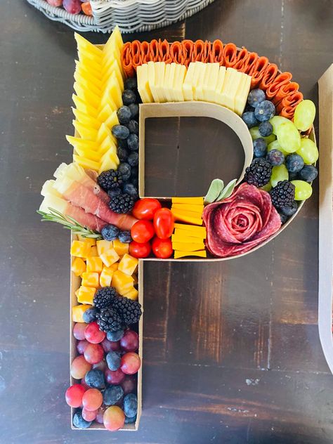 Fruit Letter Tray, Food In Letter Boxes, Letter Charcuterie, Charcuterie Letters, Charcuterie Letter Boxes, Letter Charcuterie Board, Graduation Charcuterie Board, Entertaining Food Dinner, Fruit Letters