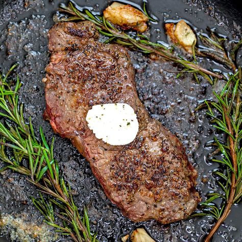 Rosemary Steak Recipe - We are not Martha Beef Chuck Steak, French Steak, Rosemary Steak, Rosemary Butter, Beef Chuck Steaks, Steak Doneness, Steakhouse Recipes, Steak Breakfast, Impressive Dinner