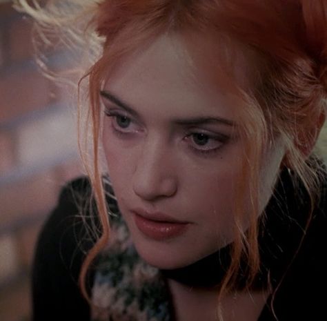 Clementine Kruczynski, Clementine Eternal Sunshine, Meet Me In Montauk, Michel Gondry, Eternal Sunshine Of The Spotless Mind, Manic Pixie Dream Girl, Movies And Series, Eternal Sunshine, Kate Winslet