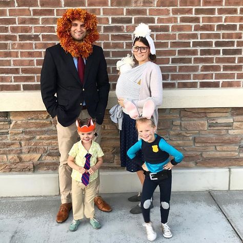 Zootopia Halloween, Zootopia Costume, Family Costumes, Zootopia, All Of Us, Future Baby, Happy Halloween, Halloween Costumes, Photo And Video