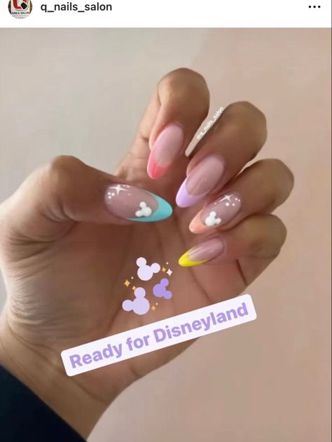 Disney Wedding Nails Acrylic, Cute Mickey Nails, Colourful Disney Nails, Disneyworld Nails Ideas, Disney Almond Nails Designs, Disney Princess Acrylic Nails, Disney Cute Nails, Disney Nails Pastel, Disney Nails Inspiration