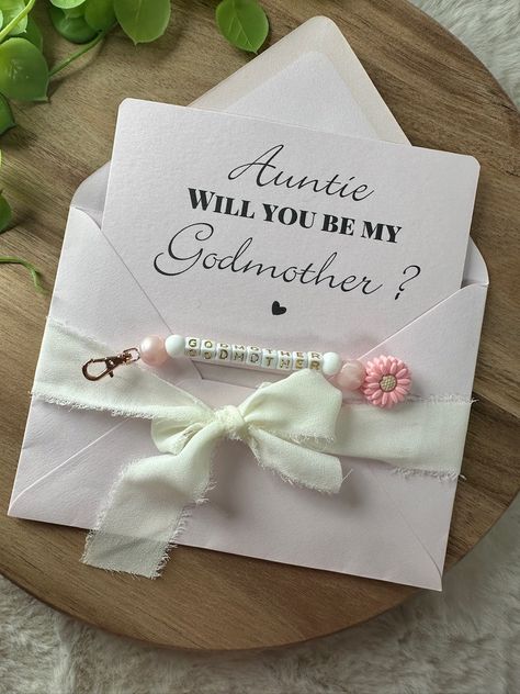 Announcement to Future Godmother Pregnancy Prégnant Baby Bébé Parents Sister Friend Surprise Keychain - Etsy Tell Best Friend Your Pregnant, How To Tell Best Friend Your Pregnant, Pregnancy Announcement To Friends, Pregnancy Surprise, Baby Announcements, Be My Baby, Godmother, All Things Beauty, Wedding Basket